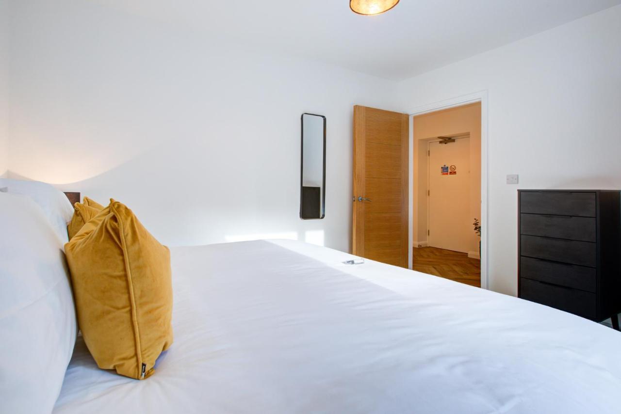 Hybrid Resi - London, Mitcham Close To Tooting And Wimbledon Мітчем Екстер'єр фото