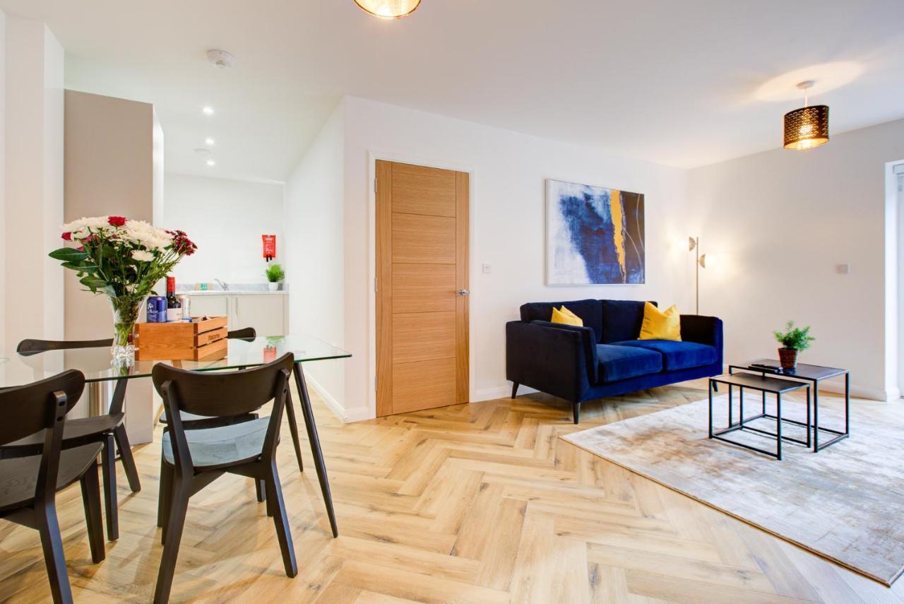 Hybrid Resi - London, Mitcham Close To Tooting And Wimbledon Мітчем Екстер'єр фото