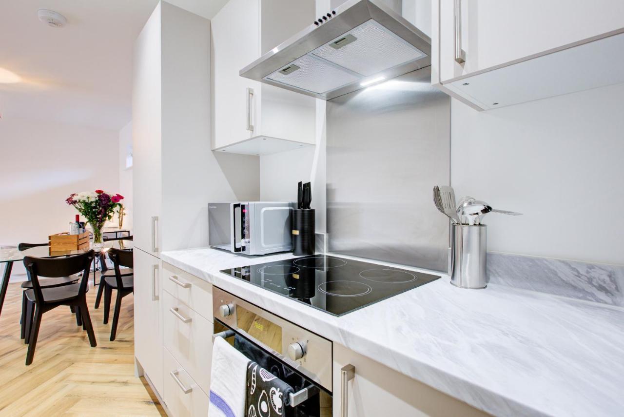 Hybrid Resi - London, Mitcham Close To Tooting And Wimbledon Мітчем Екстер'єр фото
