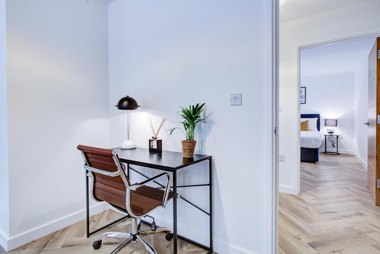 Hybrid Resi - London, Mitcham Close To Tooting And Wimbledon Мітчем Екстер'єр фото