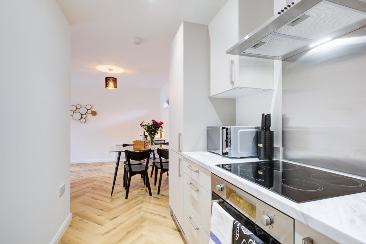 Hybrid Resi - London, Mitcham Close To Tooting And Wimbledon Мітчем Екстер'єр фото