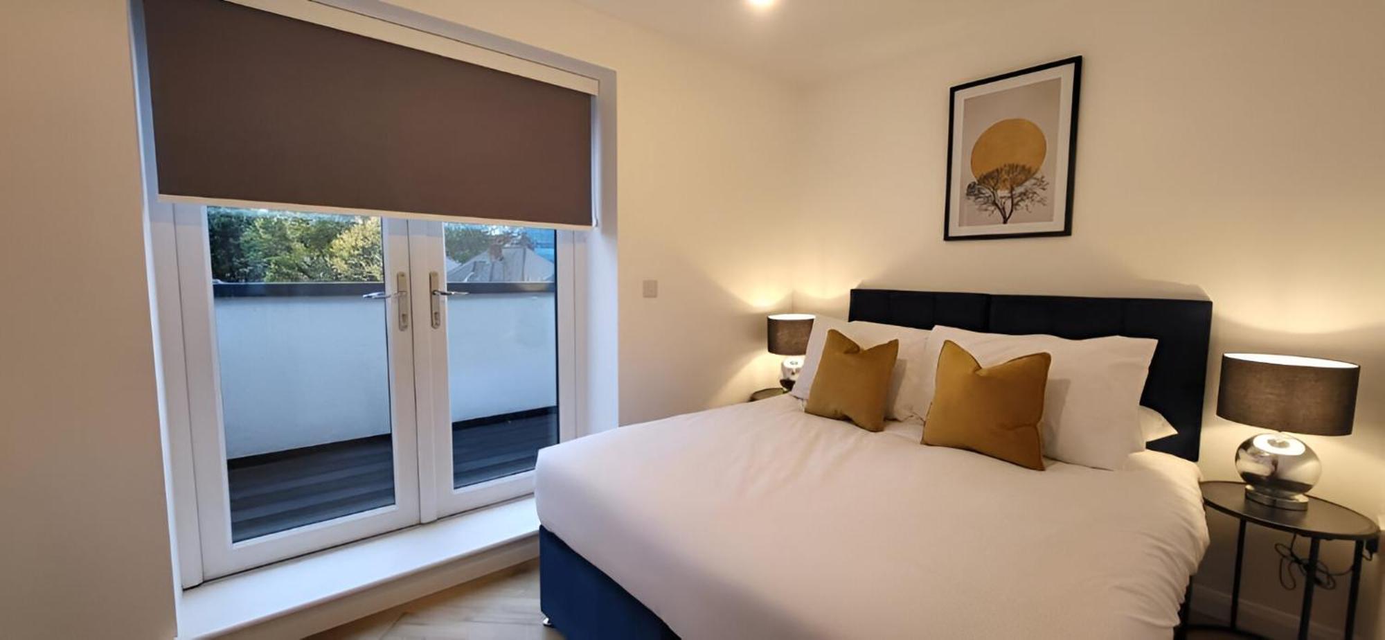 Hybrid Resi - London, Mitcham Close To Tooting And Wimbledon Мітчем Екстер'єр фото